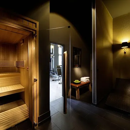 Pentahotel Hotel
