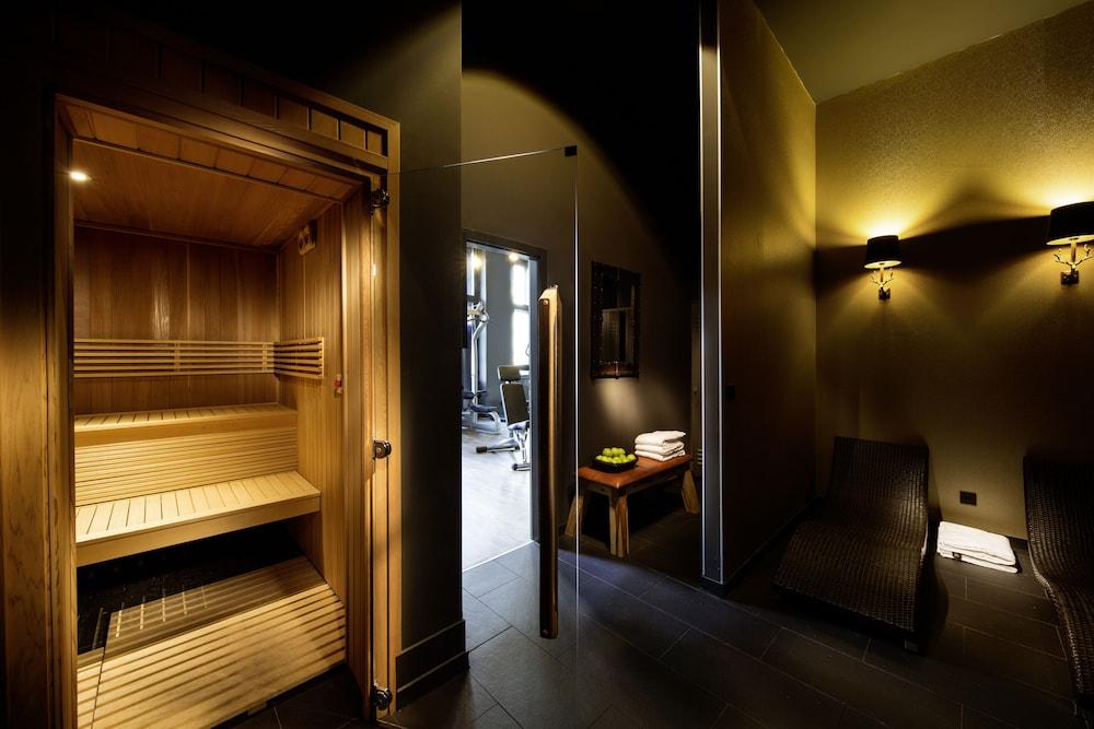 Pentahotel Hotel